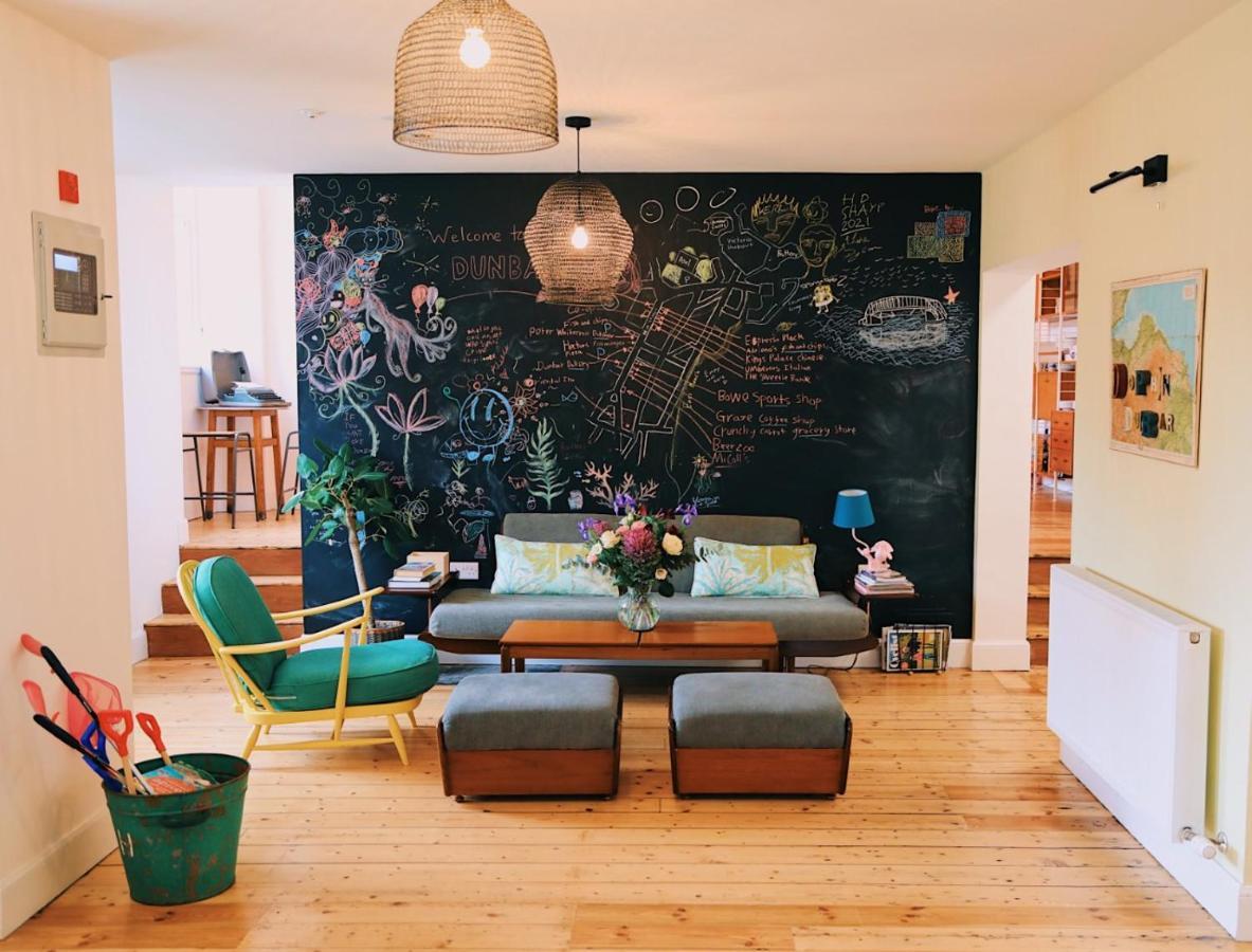 The Dolphin Inn Hostel ดันบาร์ ภายนอก รูปภาพ