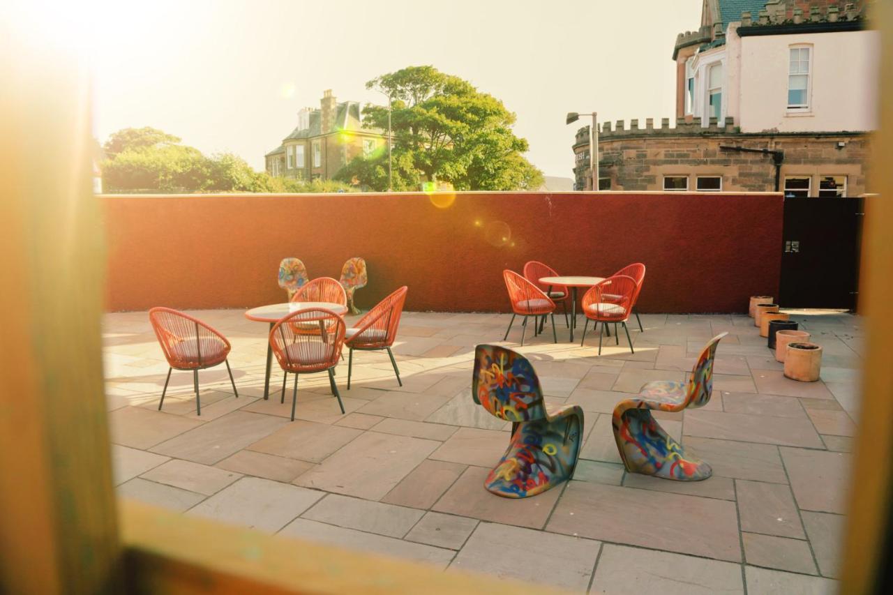 The Dolphin Inn Hostel ดันบาร์ ภายนอก รูปภาพ