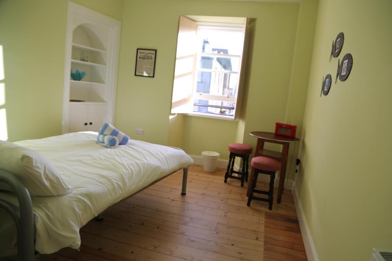 The Dolphin Inn Hostel ดันบาร์ ภายนอก รูปภาพ
