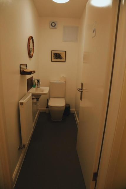 The Dolphin Inn Hostel ดันบาร์ ภายนอก รูปภาพ